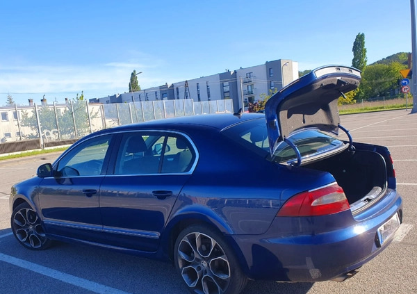Skoda Superb cena 22900 przebieg: 205000, rok produkcji 2010 z Rumia małe 29